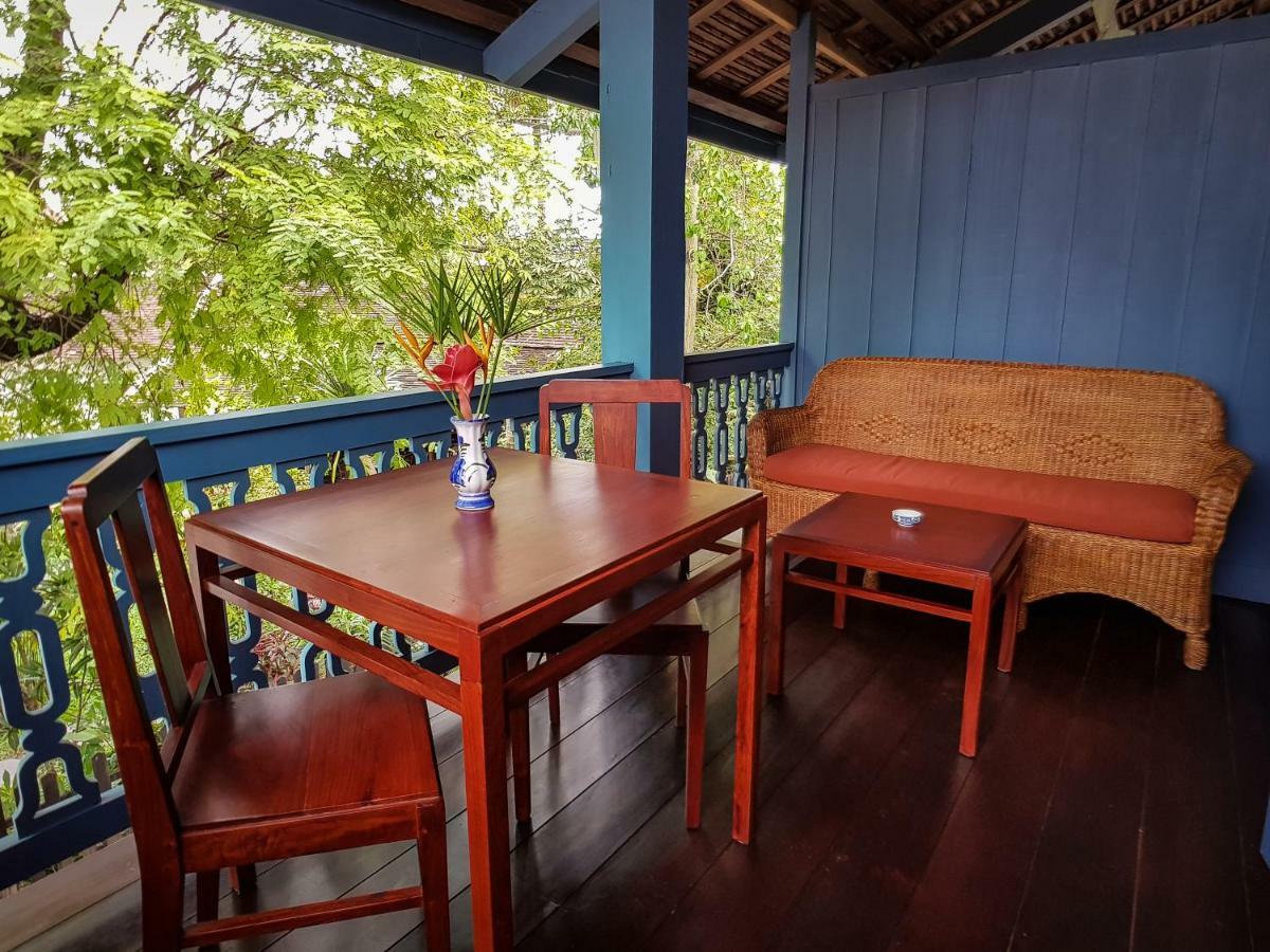 Villa Maydou Boutique Hotel Луанґпхабанґ Екстер'єр фото